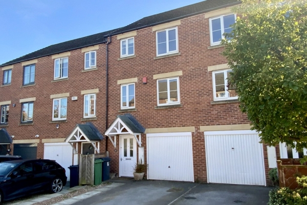 Regent Place Thorpe, Wakefield,