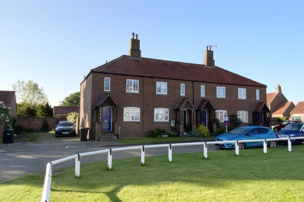 Manor Chase, Long Marston
